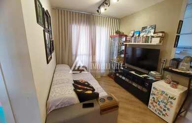 Imagem: O apartamento possui 2 Dormitórios, 2 Banheiros, 56m² de Área