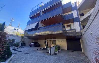 Imagem: O apartamento possui 2 Dormitórios, 2 Banheiros, 2 Vagas na