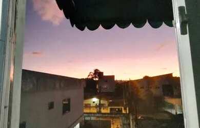 Imagem: A casa possui 2 Dormitórios, 1 Banheiro, 1 Vaga na garagem