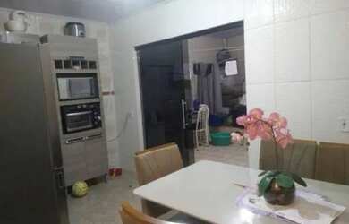 Imagem: A casa possui 2 Dormitórios, 1 Banheiro, 99m² de Área e