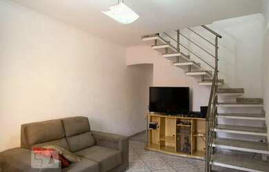 Imagem: A casa possui 4 Dormitórios, 5 Banheiros, 5 Vagas na garagem