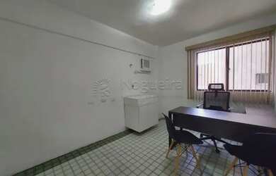 Imagem: O depósito possui 1 Vaga na garagem, 23m² de Área e está