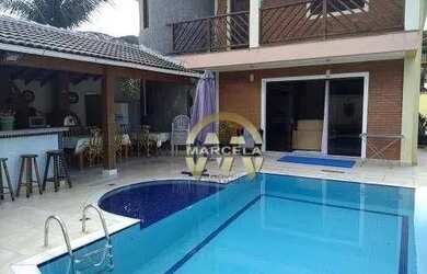 Imagem: A casa em condomínio possui 4 Dormitórios, 5 Banheiros, 3