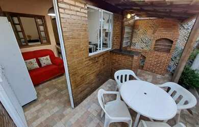 Imagem: A casa em condomínio possui 1 Dormitório, 2 Banheiros, 49m²