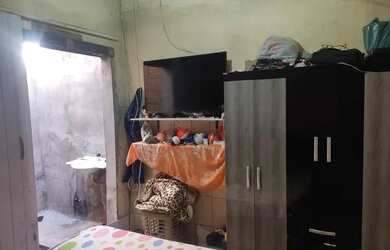 Imagem: A casa possui 2 Dormitórios, 1 Banheiro, 55m² de Área e