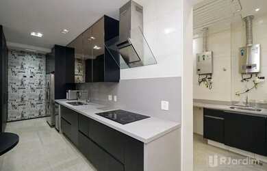 Imagem 12: Apartamento à venda ou aluguel com 3 quartos, suítes, 1 vaga, 215 m²...