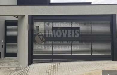 Imagem: A casa em condomínio possui 3 Dormitórios, 1 Banheiro, 2 Vagas