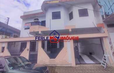 Imagem: A casa possui 5 Dormitórios, 5 Banheiros, 5 Vagas na garagem