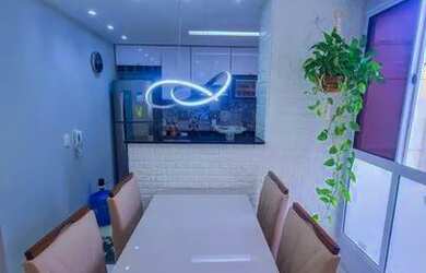 Imagem: O apartamento possui 2 Dormitórios, 1 Banheiro, 1 Vaga na garagem