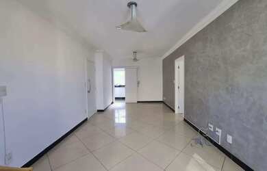 Imagem: O apartamento possui 3 Dormitórios, 2 Banheiros, 2 Vagas na