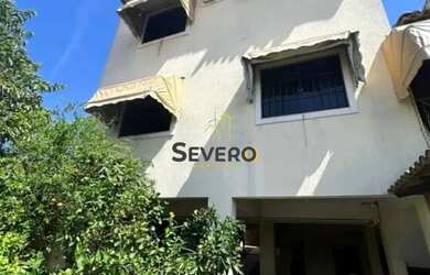 Imagem: A casa possui 3 Dormitórios, 4 Banheiros, 4 Vagas na garagem