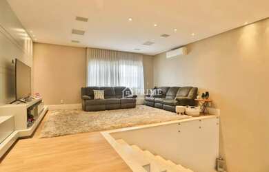 Imagem: A casa em condomínio possui 5 Dormitórios, 5 Banheiros, 5