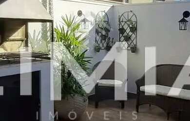 Imagem: A casa possui 3 Dormitórios, 1 Banheiro, 1 Vaga na garagem