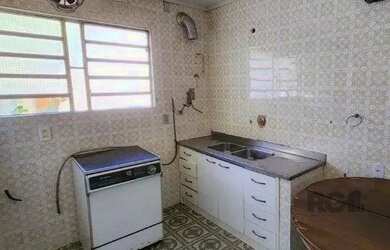 Imagem 5: casa à venda no bairro Menino Deus em Porto Alegre. Com 160m² de área...