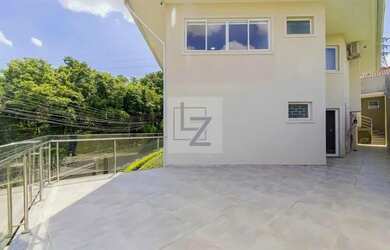 Imagem 5: Casa à venda em Curitiba, Pilarzinho, com 3 suítes, com 312.03 m²