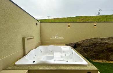 Imagem 11: Lindo Sobrado com 4 suítes plenas, incluindo uma suíte master com closet