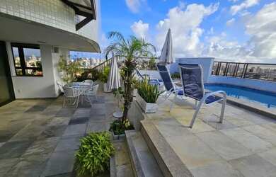 Imagem: O apartamento possui 3 Dormitórios, 5 Banheiros, 4 Vagas na