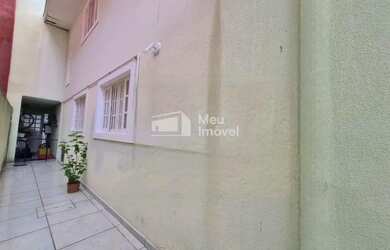 Imagem: O apartamento possui 4 Dormitórios, 3 Banheiros, 2 Vagas na