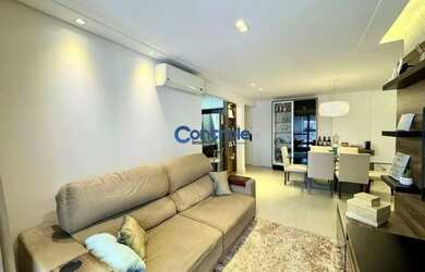 Imagem: O apartamento possui 3 Dormitórios, 2 Banheiros, 2 Vagas na