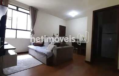 Imagem: O apartamento possui 3 Dormitórios, 1 Banheiro, 1 Vaga na garagem