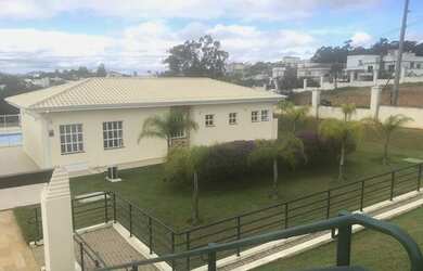 Imagem: O terreno possui 742m² de Área e está localizado em Caucaia