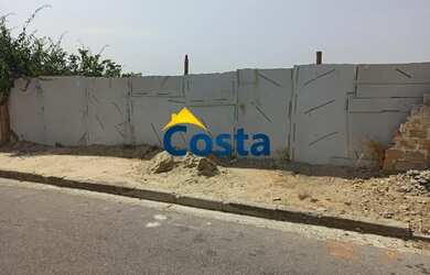 Imagem: O terreno possui 378m² de Área e está localizado em Bom