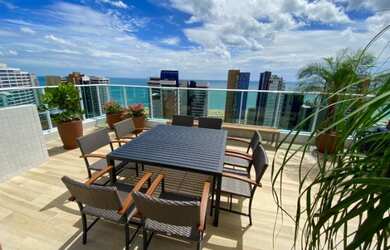 Imagem: O apartamento possui 2 Dormitórios, 2 Banheiros, 2 Vagas na