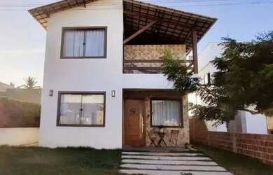 Imagem: A casa em condomínio possui 5 Dormitórios, 4 Banheiros, 2