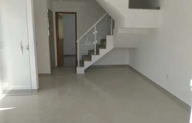 Imagem: A casa em condomínio possui 4 Dormitórios, 2 Banheiros, 1