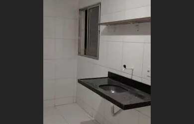 Imagem: A casa possui 2 Dormitórios, 1 Banheiro, 1 Vaga na garagem