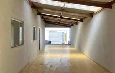 Imagem: A casa possui 3 Dormitórios, 3 Banheiros e está localizado