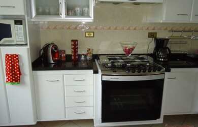 Imagem 14: Sobrado para aluguel e venda tem 200 metros quadrados com 3 quartos