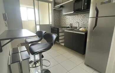 Imagem: O apartamento possui 2 Dormitórios, 1 Banheiro, 1 Vaga na garagem