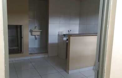 Imagem: A kitnet possui 1 Dormitório e 1 Banheiro e está localizado