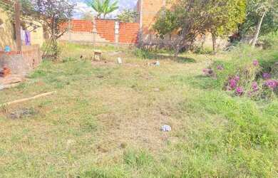 Imagem: O terreno à venda possui e está localizado em Guara, Brasília