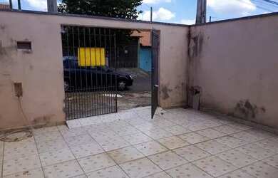 Imagem: A casa possui 2 Dormitórios, 1 Banheiro e 78m² de Área e