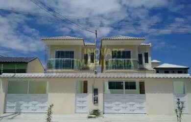 Imagem: A casa possui 3 Dormitórios, 3 Banheiros, 1 Vaga na garagem