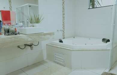 Imagem 6: Casa no condomínio Villaggio III para venda