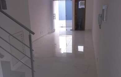 Imagem: A casa possui 2 Dormitórios, 3 Banheiros, 1 Vaga na garagem