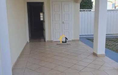 Imagem: A casa em condomínio possui 3 Dormitórios, 4 Banheiros, 2