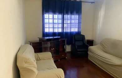 Imagem: A casa possui 3 Dormitórios, 2 Banheiros, 3 Vagas na garagem