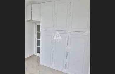 Imagem 12: Apartamento com Sala, Quarto, Banheiro e Cozinha em Copacabana