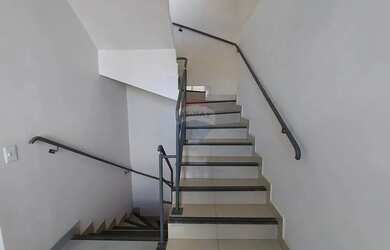 Imagem 15: Exuberante casa com 5 quartos, sendo uma suíte, 2 banhos, terraço maravilhoso,...