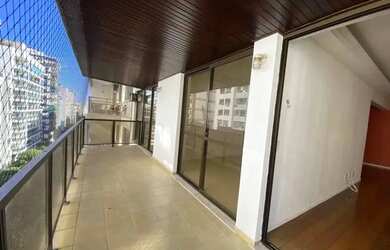 Imagem: O apartamento possui 3 Dormitórios, 3 Banheiros, 1 Vaga na