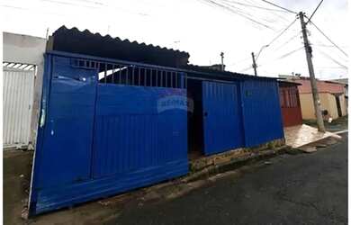 Imagem: A casa possui 2 Dormitórios, 1 Banheiro, 150m² de Área e