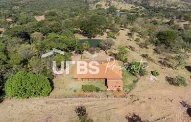 Imagem: A fazenda possui 400m² de Área e está localizado em Piracanjuba