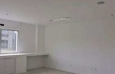 Imagem: O depósito possui 1 Vaga na garagem, 58m² de Área e está