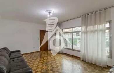 Imagem: A casa possui 3 Dormitórios, 3 Banheiros, 5 Vagas na garagem