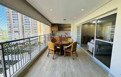 Imagem: O apartamento possui 4 Dormitórios, 5 Banheiros, 3 Vagas na