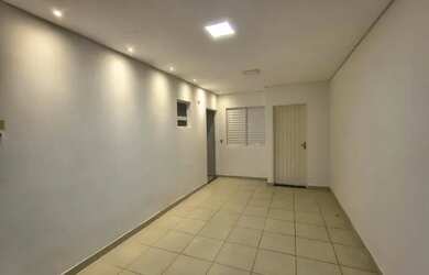 Imagem: A casa em condomínio possui 3 Dormitórios, 2 Banheiros, 3